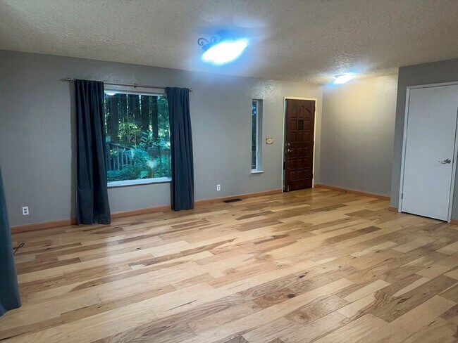 Foto del edificio - Pet-Friendly AMAZING Home Close To Town, Yet Private And Peaceful!