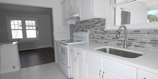 Kitchen - 9 Harrison Ave