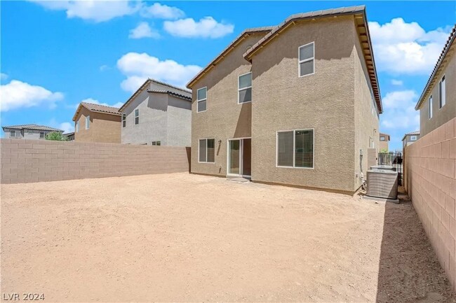 Foto del edificio - 4596 Bayley Skye Ave