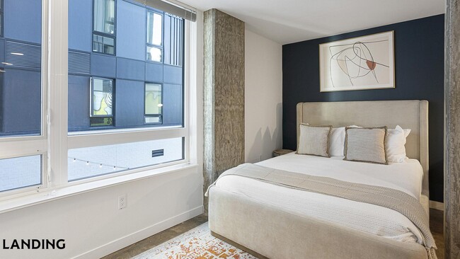 Building Photo - 2301 E Union St