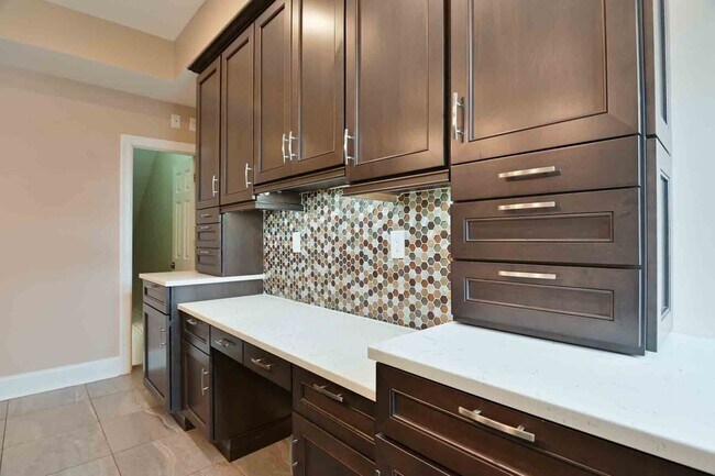 Foto del edificio - 821 8th St NE