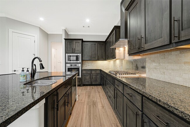 Foto del edificio - 11218 Gallant Ridge Ln