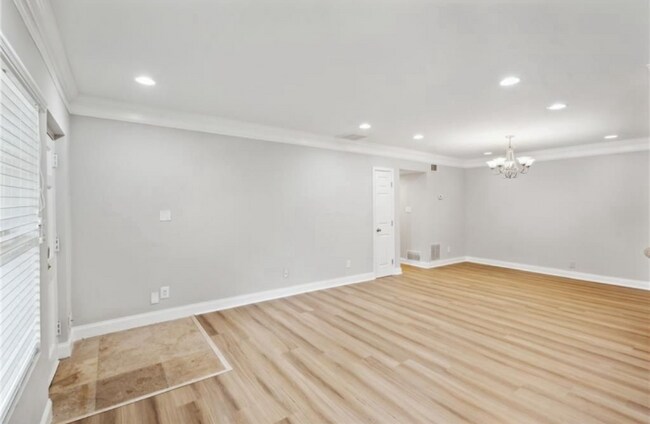 Foto del edificio - 6980 Roswell Rd