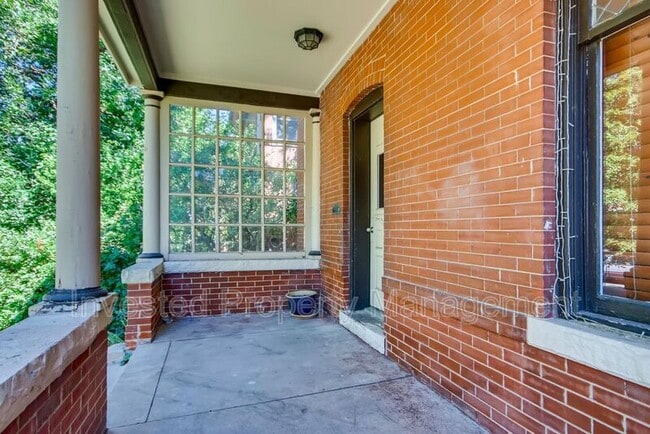 Photo - 2924 Vine St House