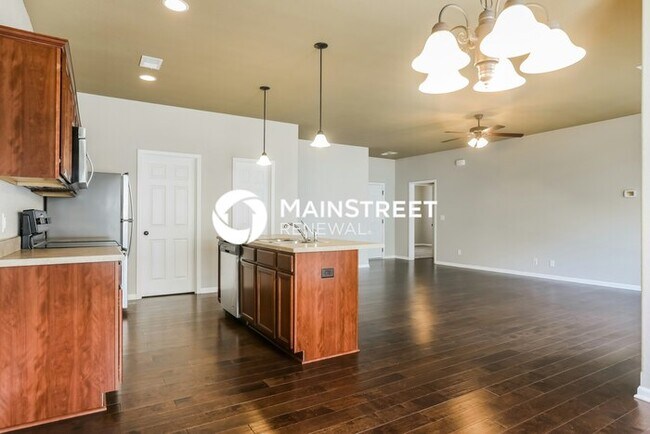Building Photo - 2 Bedroom Pet-Friendly Home in Grain Valle...