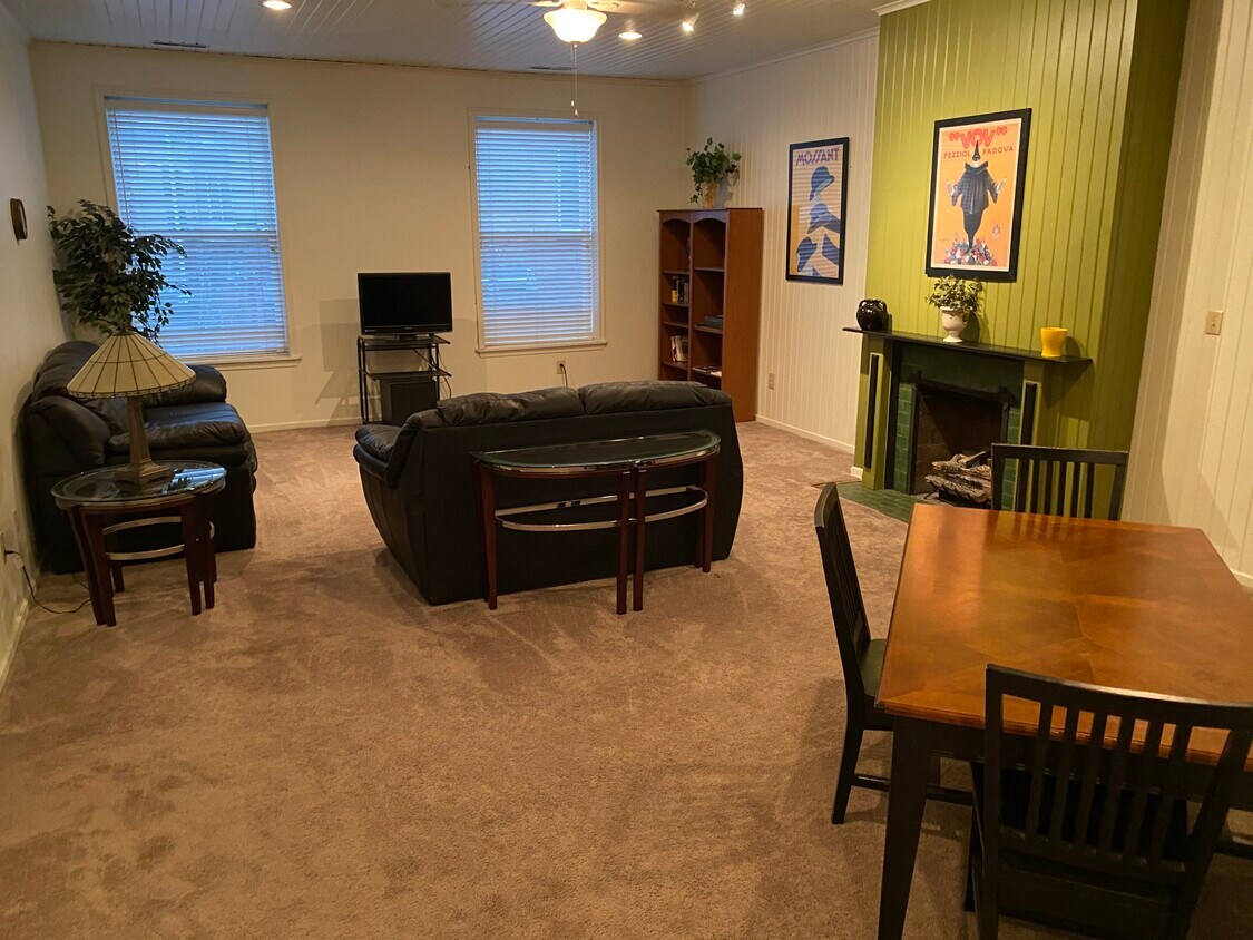 32 Vine Ave Unit 303, Sharon, PA 16146 Apartments in Sharon, PA