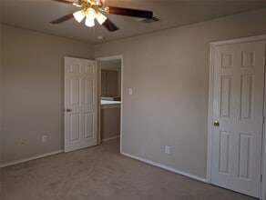 Building Photo - 6207 Barkermist Ln