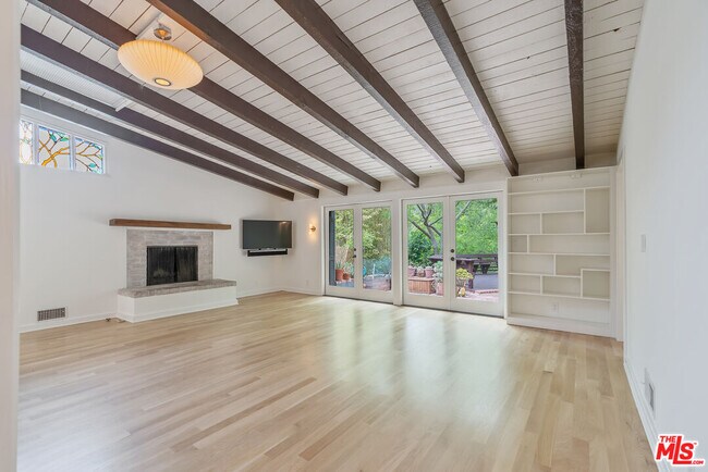 Foto del edificio - 3337 Ledgewood Dr