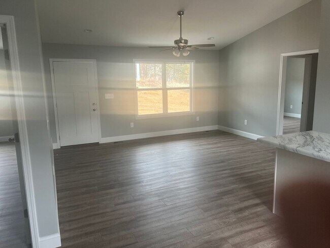 Building Photo - Maynardville 37807 - Brand new 3 bedroom, ...