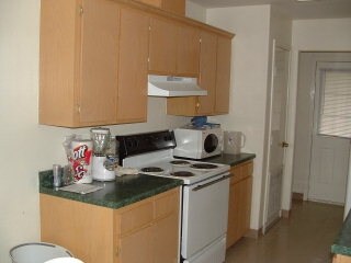 Cocina 2 - 5020 N La Homa Rd