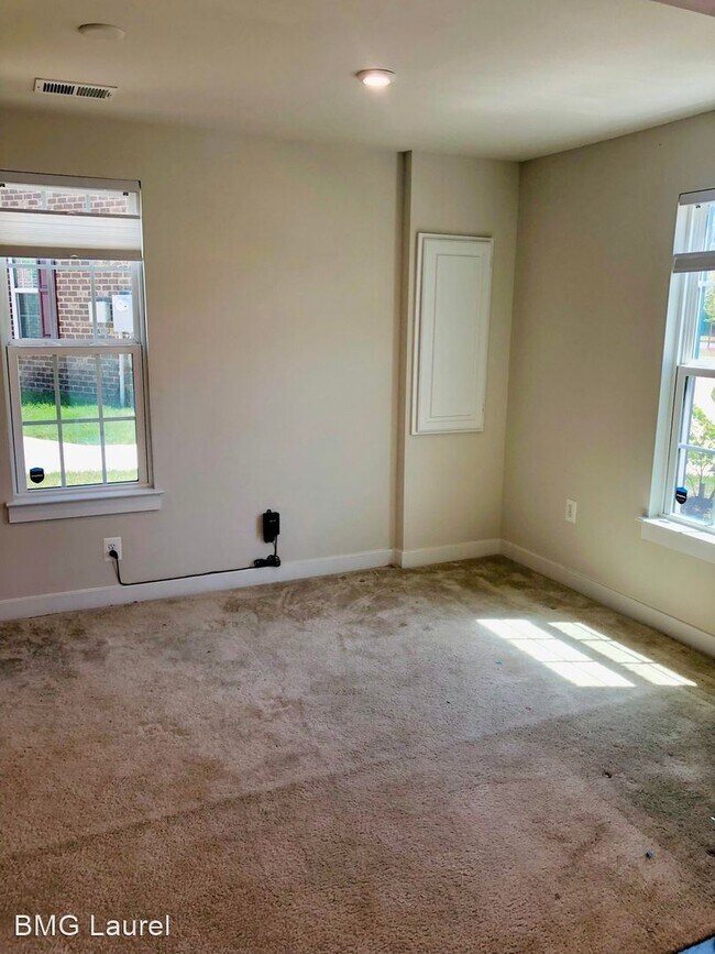 Foto del edificio - 3 br, 2.5 bath House - 9905 New Pointe Dr