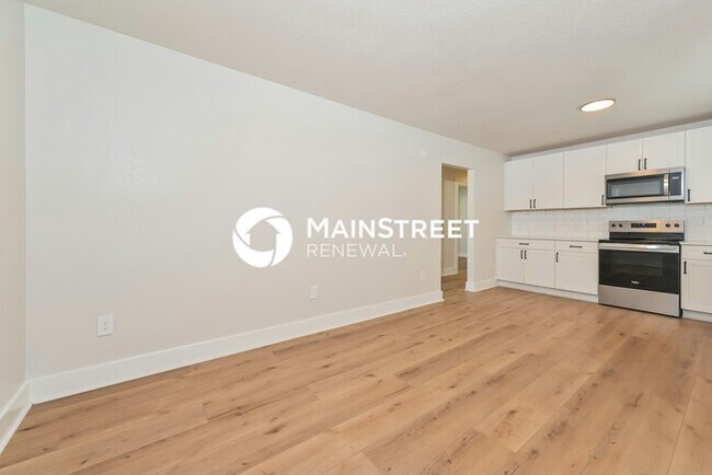 Foto del edificio - 3 Bedroom Pet-Friendly Home in LA FOLLETTE...