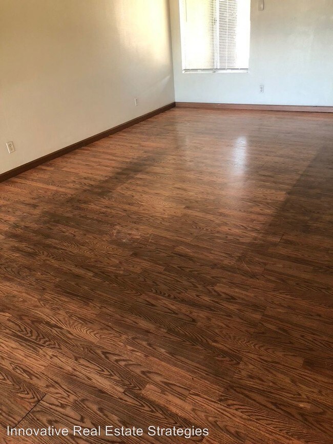 Foto del edificio - 1773 E Harmon Ave