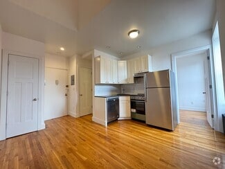 Building Photo - 369 Seventh Avenue