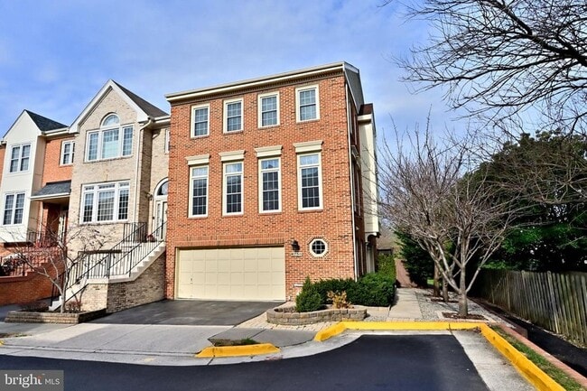 Building Photo - 6250 Traci Joyce Ln