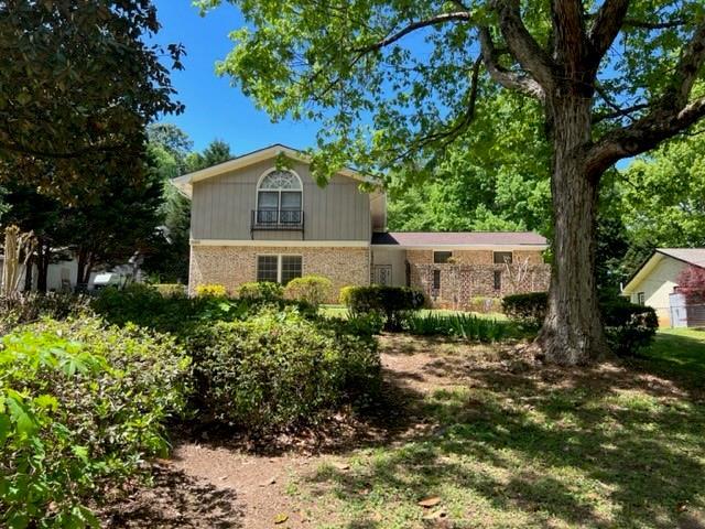 Foto del edificio - 5262 Happy Hollow Rd