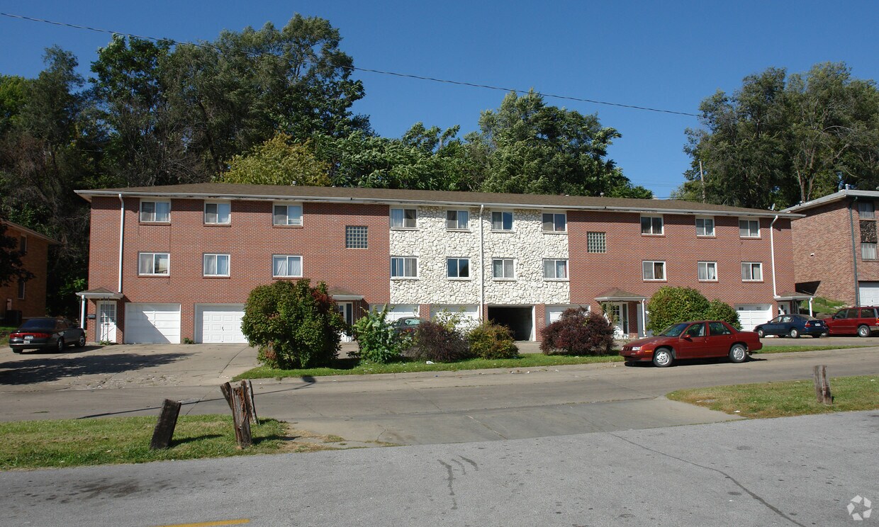 Building Photo - 5716 S 14th St