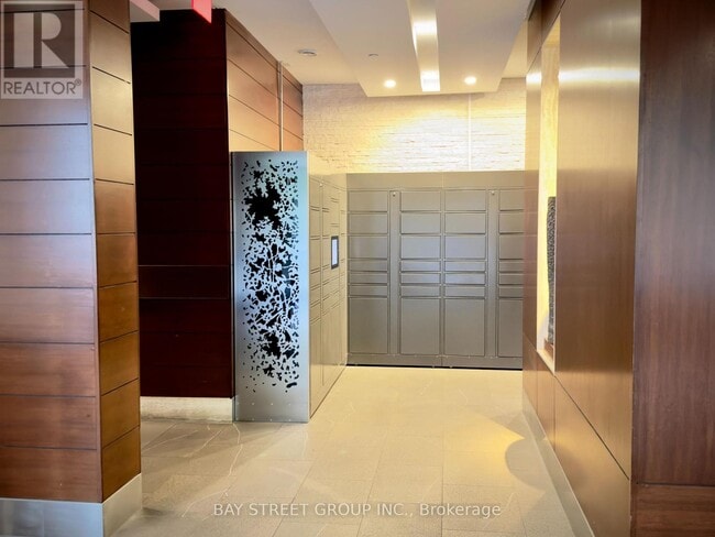 Building Photo - 8 Telegram Mews