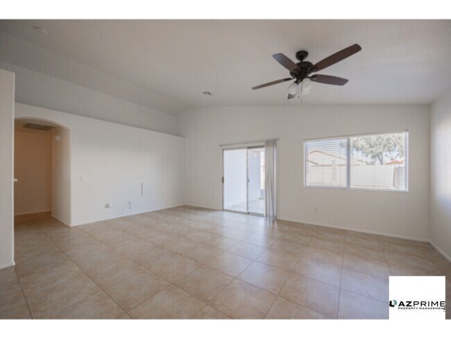 Building Photo - Discover Unmatched Elegance in this Beautifully Updated 3/2 Home in Goodyear.