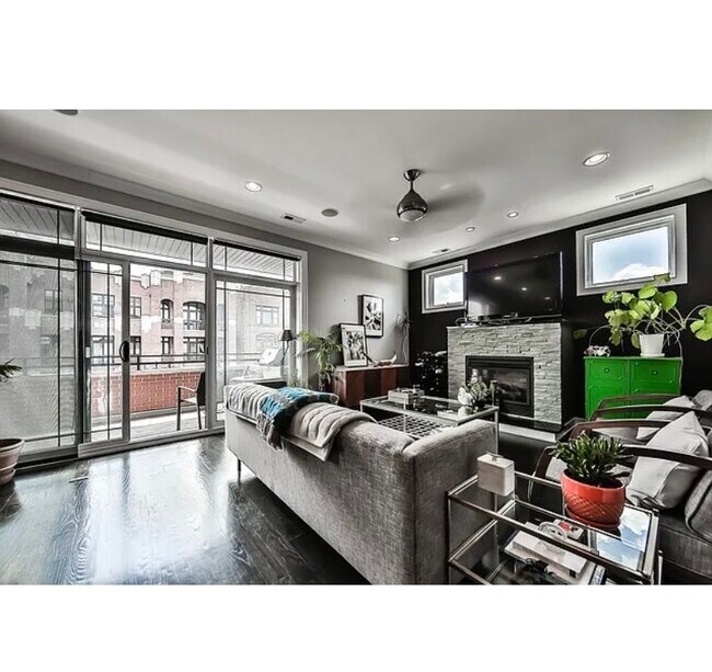 Foto del edificio - 1412 W Chicago Ave