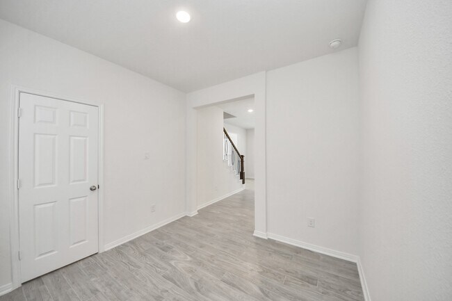 Building Photo - 17310 Rock Willow Ln