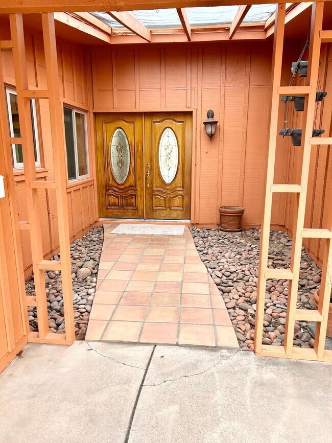 Foto del edificio - 2601 E Cinnabar Ave