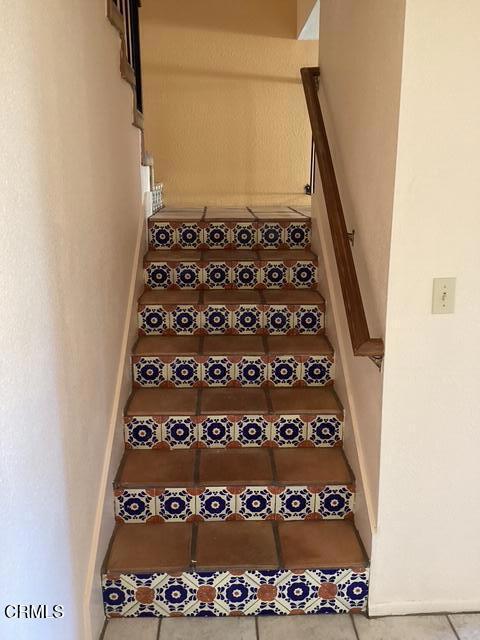 Building Photo - 410 Las Palomas Dr