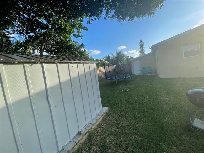 Foto del edificio - 1481 NW 2nd St