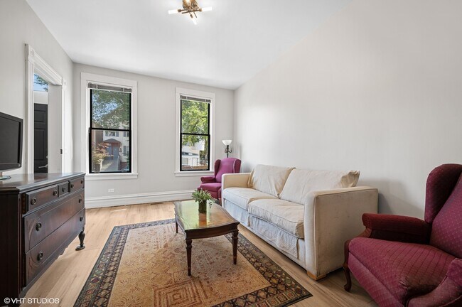 Foto del edificio - 3034 N Southport Ave