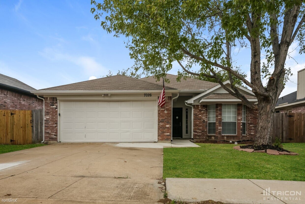7026 Stetter Dr, Arlington, TX 76001 House Rental in Arlington, TX