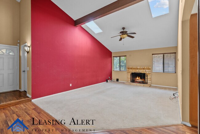 Building Photo - 37469 3rd St E