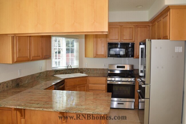 Foto del edificio - 3430 Rachel Ct