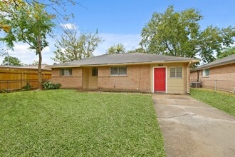 Building Photo - 743 Knob Hollow St