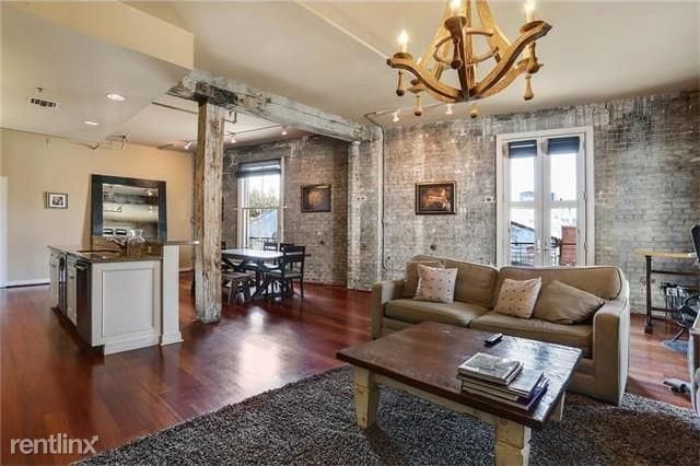 Building Photo - 2 br, 2 bath Condo - 900 S Peters St Unit 1