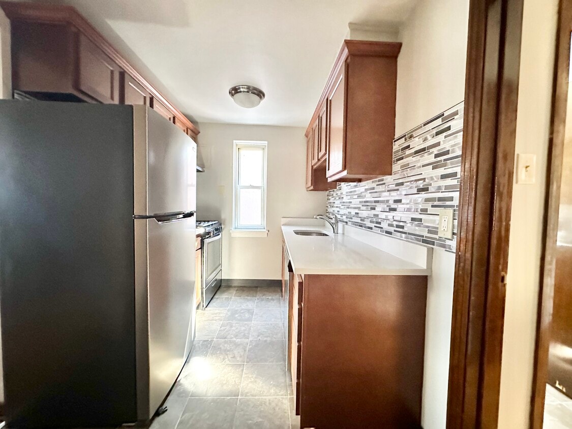 1 dormitorio, 1 baño - 113 Delafield Ave