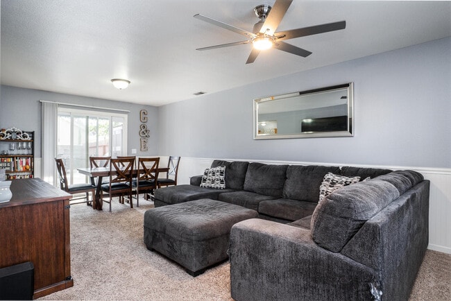 Building Photo - 2099 Hartford Dr