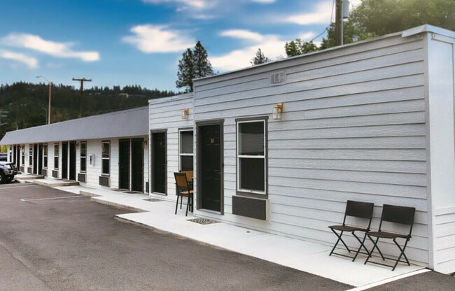 Building Photo - 219 E Coeur D'Alene Lake Dr
