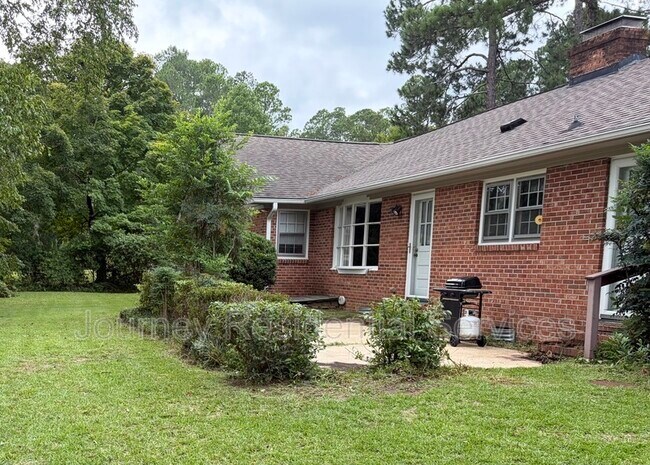 Building Photo - 430 Hallmark Rd