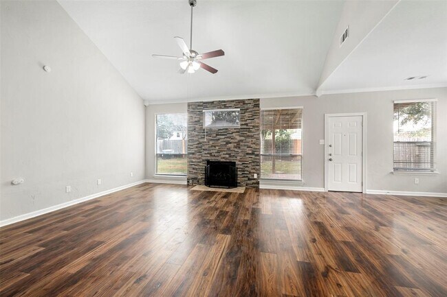 Building Photo - 2331 Trotter Dr