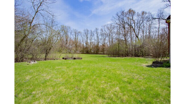 Building Photo - 1305 Oswego Rd
