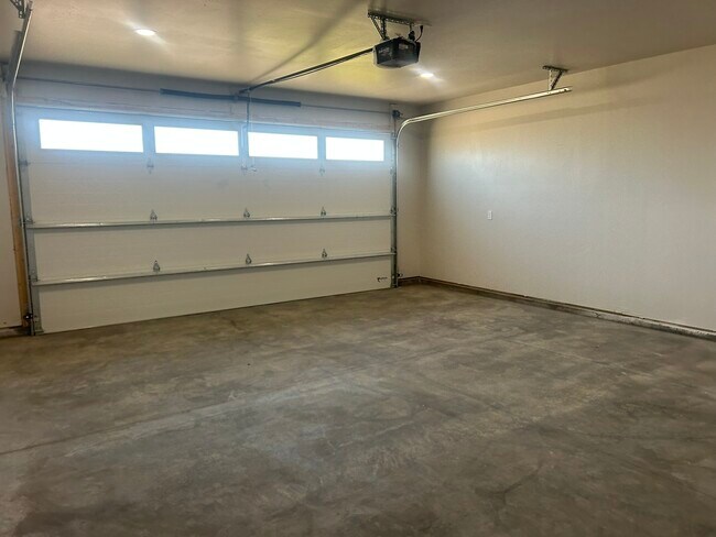 Foto del edificio - 3325 35th St W