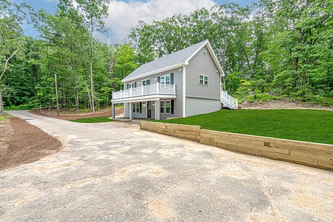 Building Photo - 130 Rocklawn Ave