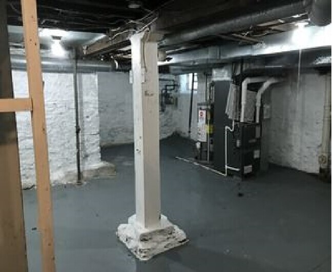 Building Photo - 1222 Franklin Ave