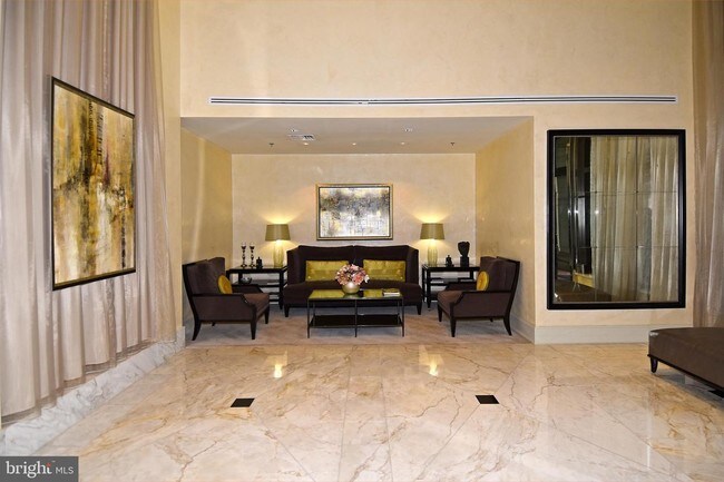 Foto del edificio - 7710 Woodmont Ave