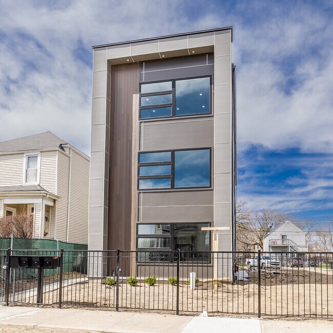 Building Photo - 6330 S Evans Ave