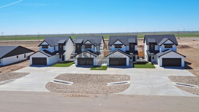 Building Photo - 4720 Clive Ave