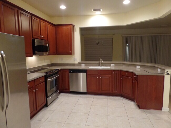 Foto del edificio - 6480 White Flower Ct