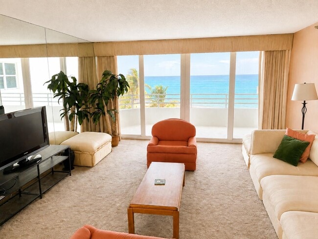 Building Photo - 3407 S Ocean Blvd