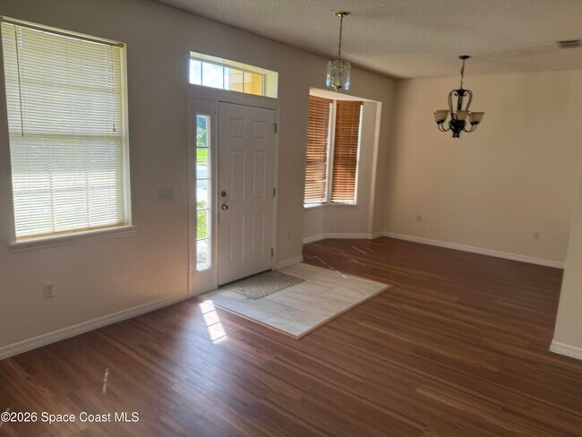 Foto del edificio - 2741 Woodstream Cir