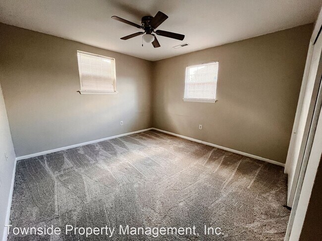 Foto del edificio - 2 br, 1 bath House - 311 Loudon Rd., Apt. 312